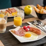 Hotel Mercure Notre Dame Saint Germain Des Prés 4*