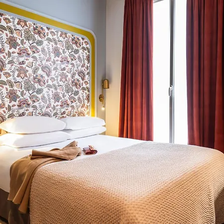 Hotel Mercure Notre Dame Saint Germain Des Pres 4*