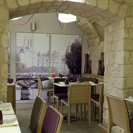 Hotel Mercure Notre Dame Saint Germain Des Pres Paris