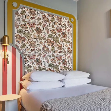 Hotel Mercure Notre Dame Saint Germain Des Pres Paris