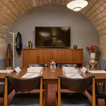 Mercure Notre Dame Saint Germain Des Pres Hotel 4*