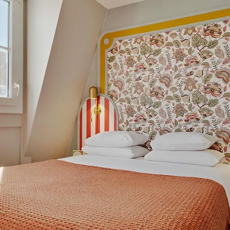 Hotel Mercure Notre Dame Saint Germain Des Pres 4*